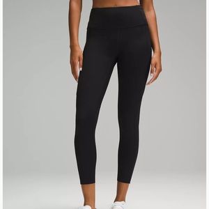 EUC Black Lululemon Fast and Free 25